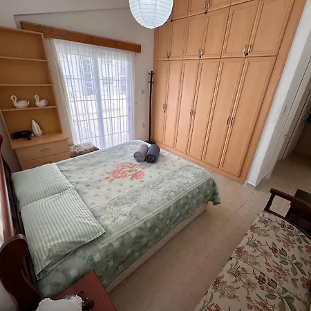 アパート Kyrenia Center 3 Bedroom キレニア