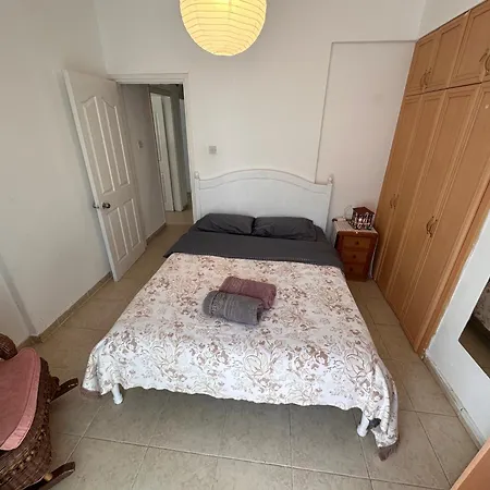 アパート Kyrenia Center 3 Bedroom *